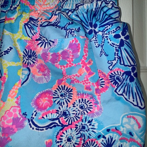 LILLY PULITZER BALI BLUE ONCE UPON A TIDE OCEAN TRAIL LUX SHORTS SIZE Small VGUC - Picture 4 of 15